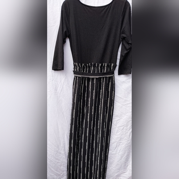 Jumpsuit - Picture 2 of 5